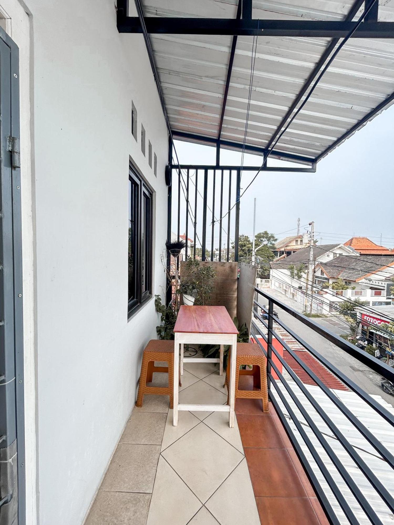Rama Shinta Guest House & Coffee 요그야카르타 외부 사진